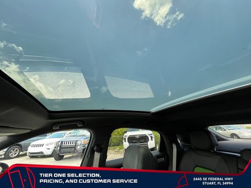 Used 2023 Porsche Cayenne Platinum Edition AWD/4WD image 35