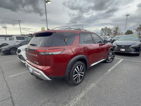 Used 2025 Nissan Pathfinder Platinum w/ Cargo Package AWD/4WD image 64