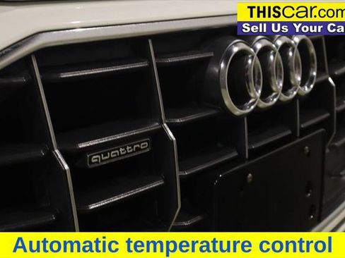 Used 2019 Audi Q8 Premium w/ Convenience Package AWD/4WD image 12