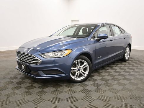 Used 2018 Ford Fusion S FWD image 2