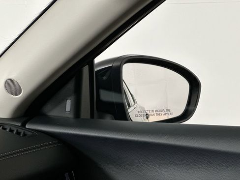 Certified 2025 Nissan Sentra SV FWD image 25