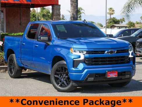 Used 2022 Chevrolet Silverado 1500 RST image 2