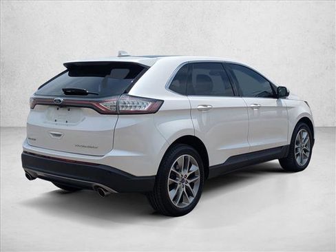 Used 2018 Ford Edge Titanium w/ Equipment Group 301A FWD image 5