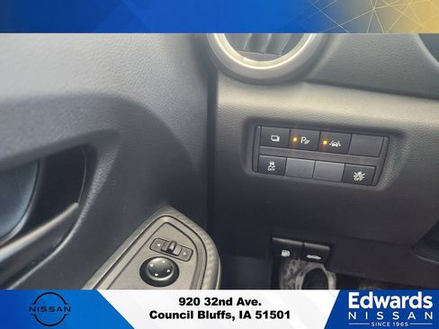 New 2025 Nissan Versa S w/ Trunk Package FWD image 24