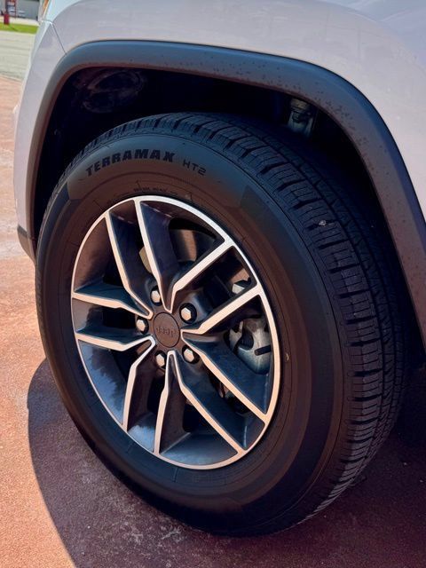Used 2022 Jeep Grand Cherokee Limited RWD image 18