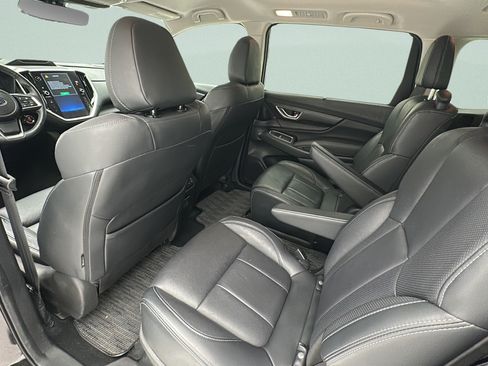 Used 2023 Subaru Ascent Limited AWD/4WD image 9
