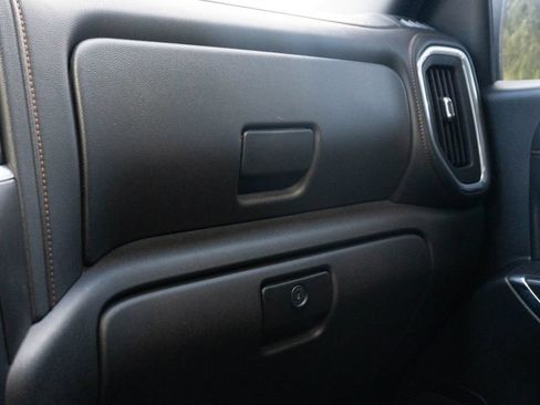 Used 2021 GMC Sierra 1500 AT4 w/ AT4 Premium Package AWD/4WD image 39