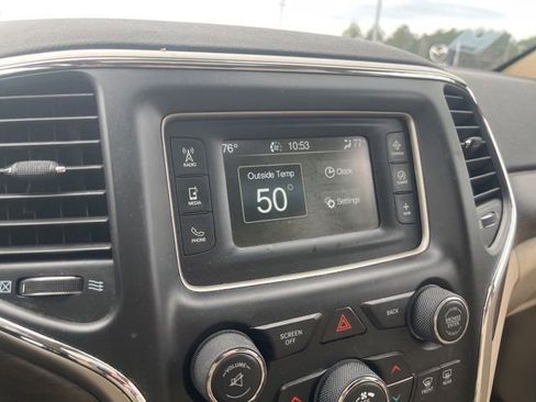 Used 2016 Jeep Grand Cherokee Laredo w/ Quick Order Package 23E image 11