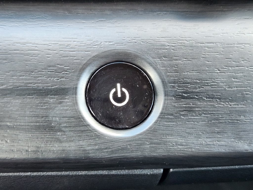 Certified 2024 Nissan Ariya AWD image 18