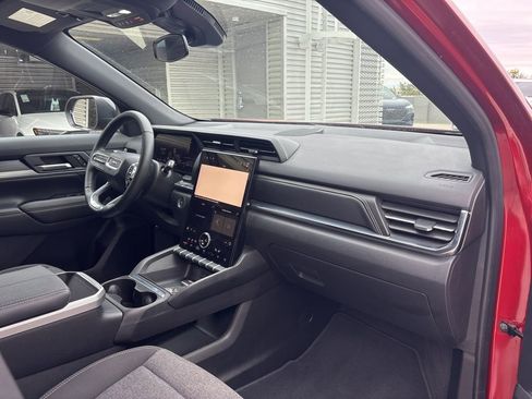 Used 2025 GMC Terrain Elevation image 15