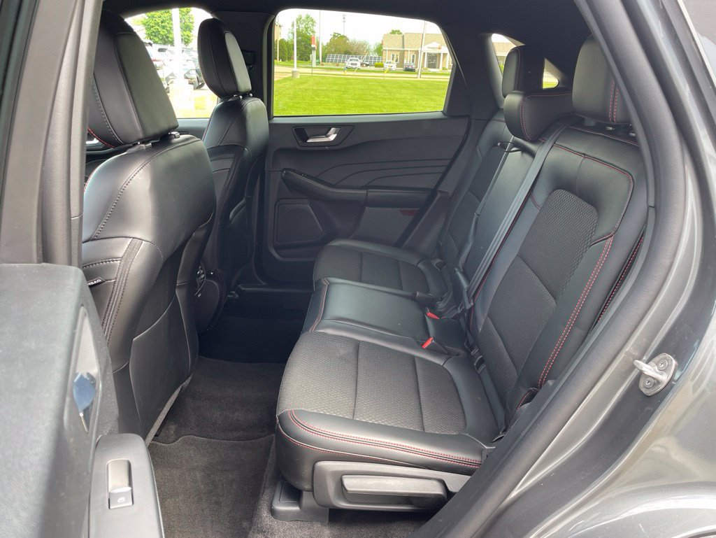 Used 2025 Ford Escape ST-Line AWD/4WD image 10