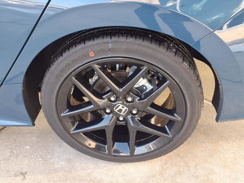 Certified 2025 Honda Civic Sport image 12