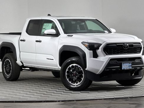 New 2025 Toyota Tacoma TRD Off-Road image 2
