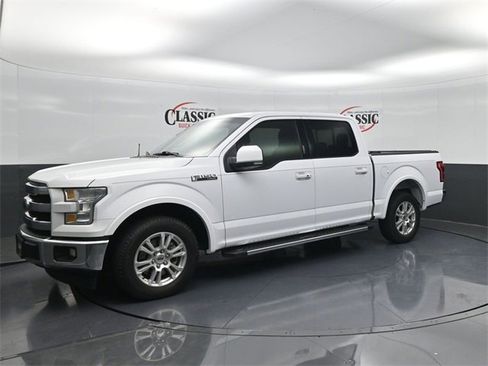 Used 2017 Ford F150 Lariat w/ Equipment Group 501A Mid image 34