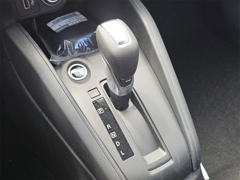 New 2025 Nissan Kicks Play S image 11