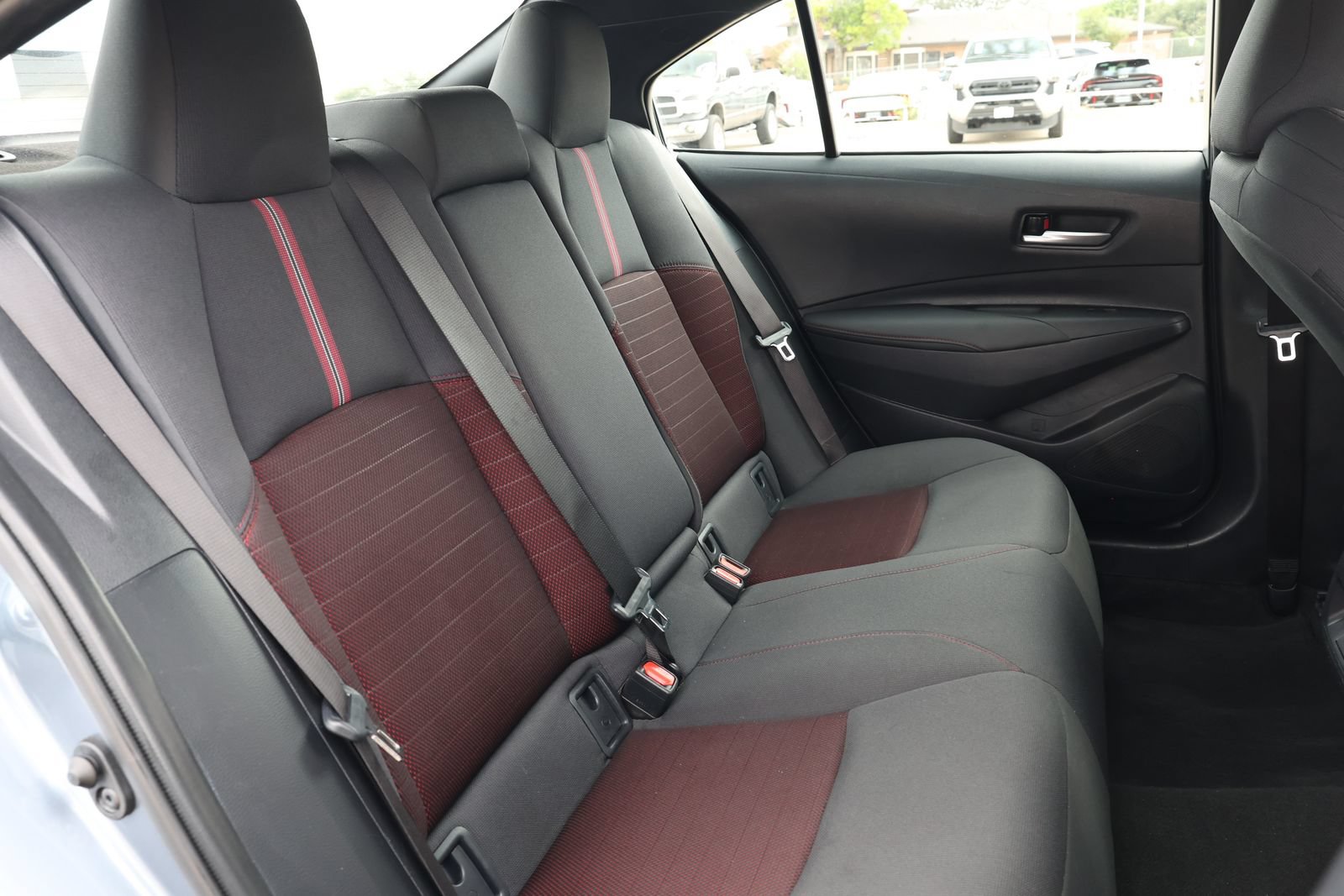 Used 2025 Toyota Corolla SE FWD image 28