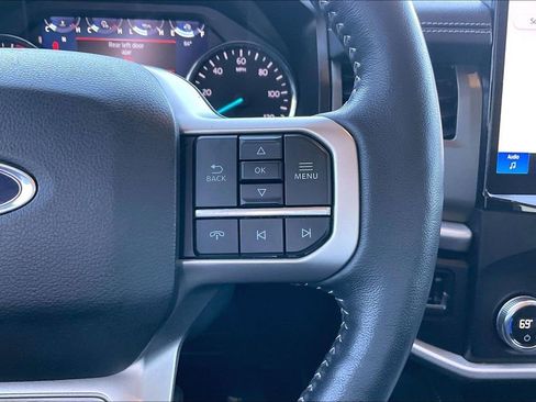 Certified 2023 Ford Expedition XLT image 11