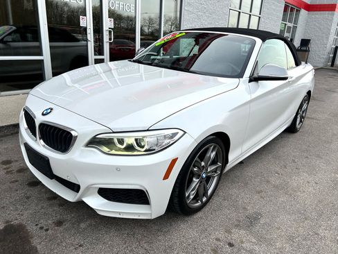 Used 2016 BMW M235i Coupe image 2