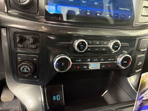 Used 2022 Ford F150 XLT w/ Equipment Group 302A High image 21