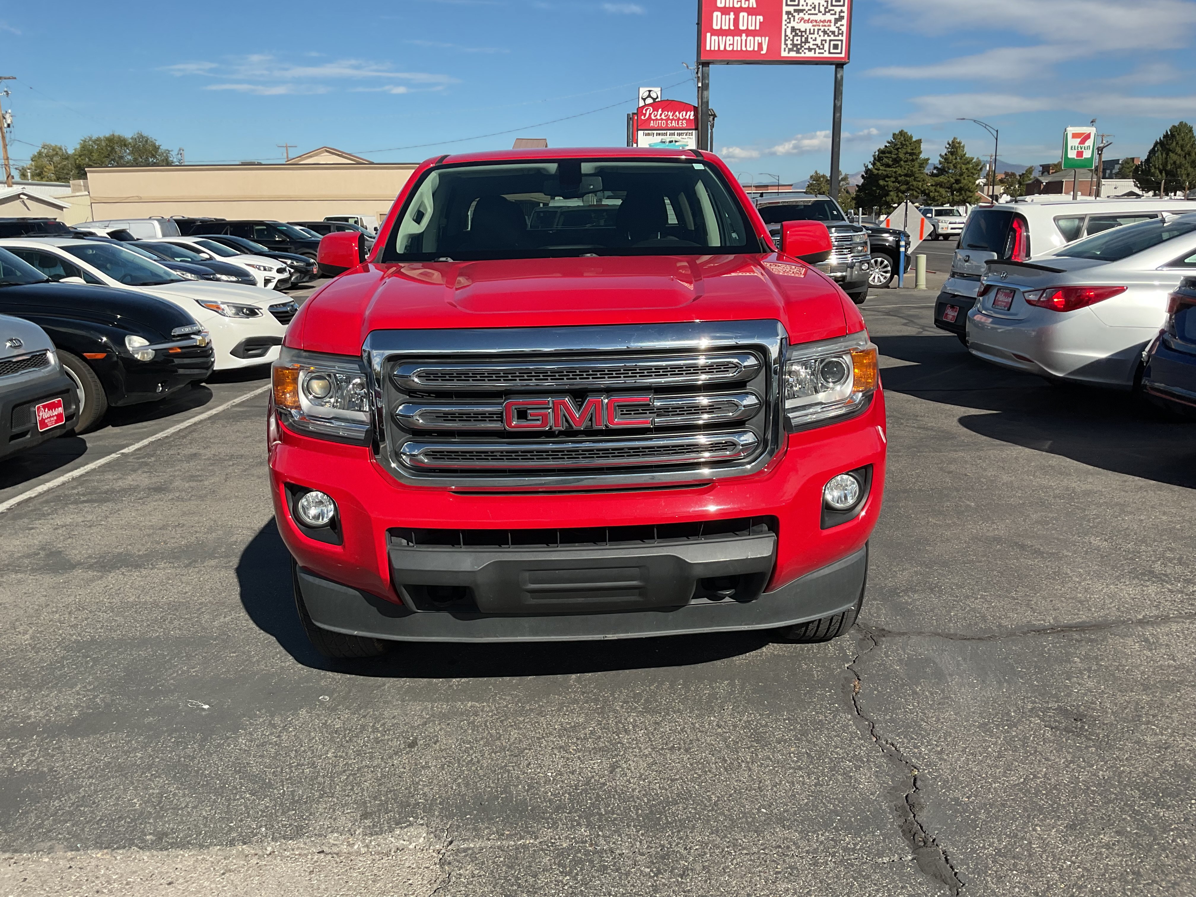 Used 2015 GMC Canyon SLE w/ SLE Convenience Package AWD/4WD image 3