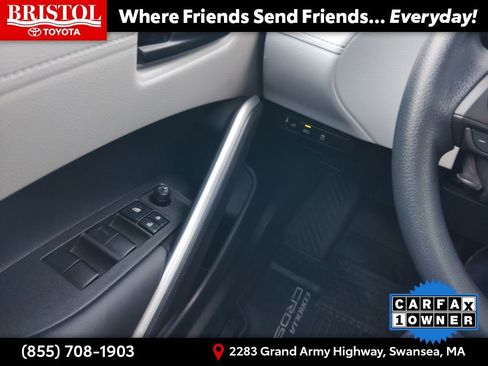 Used 2026 Toyota Corolla Cross L image 18
