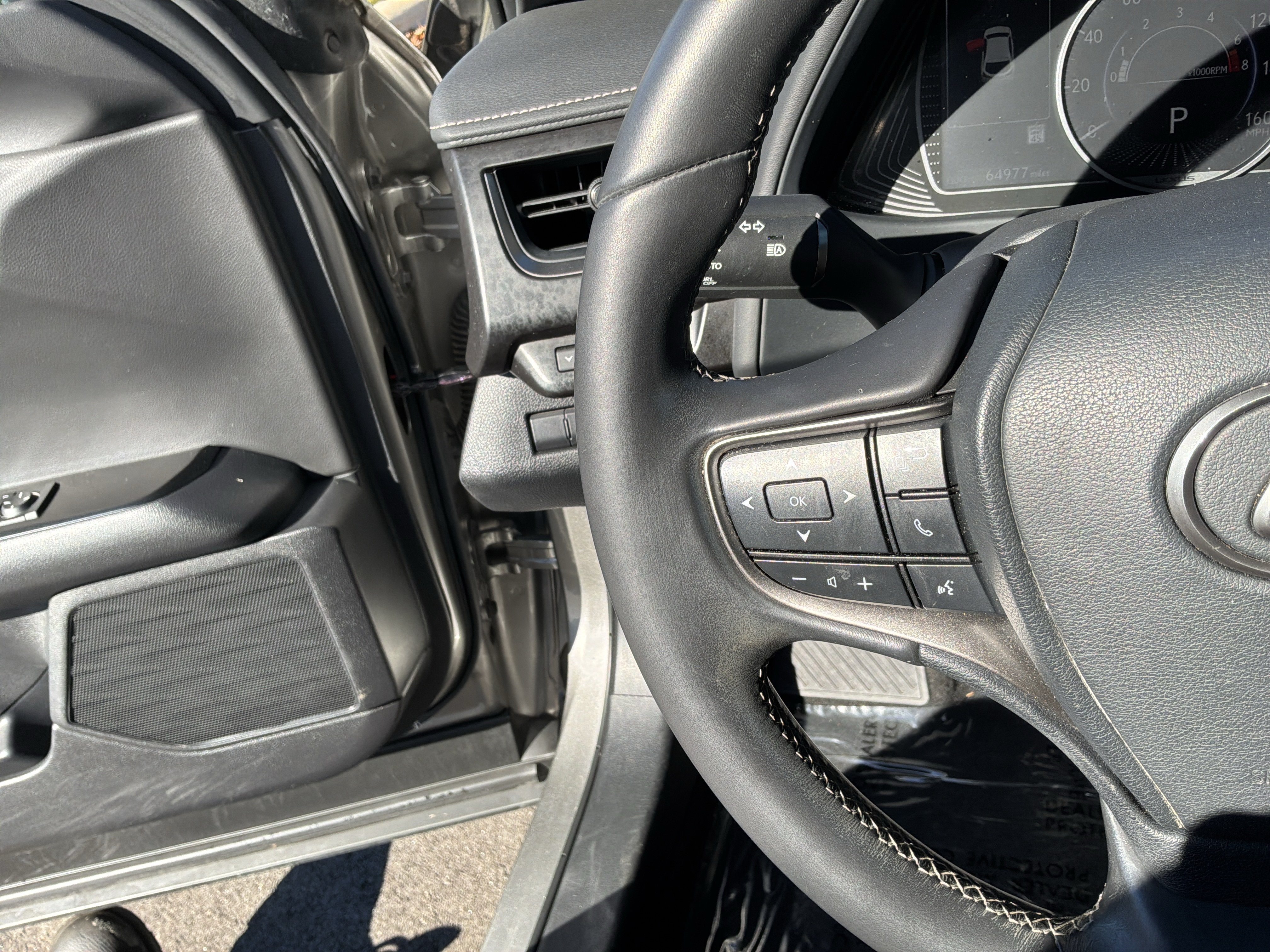 Used 2019 Lexus UX 200 w/ Accessory Package 2 FWD image 19