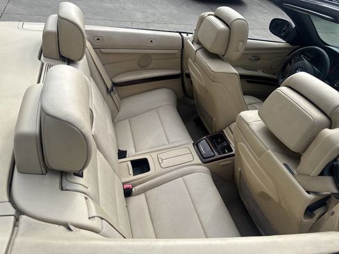 Used 2013 BMW 328i Convertible image 9