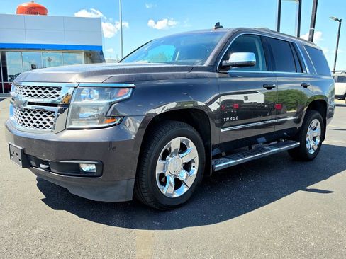 Used 2017 Chevrolet Tahoe LT w/ LT Signature Package AWD/4WD image 2