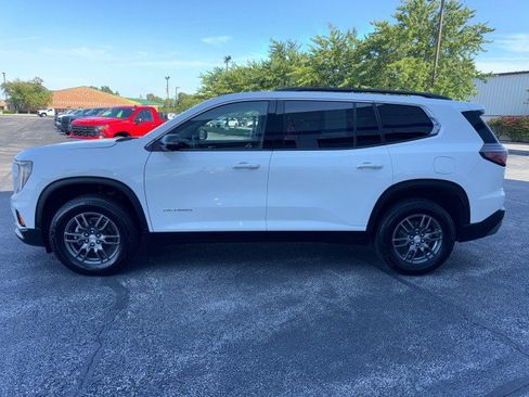 Used 2025 GMC Acadia Elevation FWD image 6