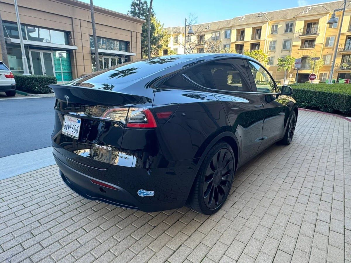 Used 2023 Tesla Model Y Long Range AWD/4WD image 5