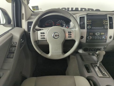 Used 2014 Nissan Frontier SV w/ SV Value Truck Package image 11