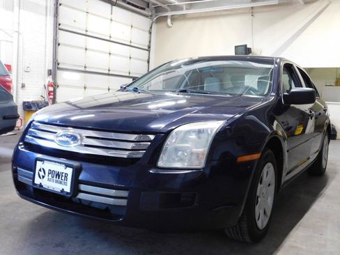 Used 2009 Ford Fusion S FWD image 7