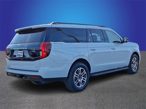 Used 2025 Ford Expedition Max Active image 4