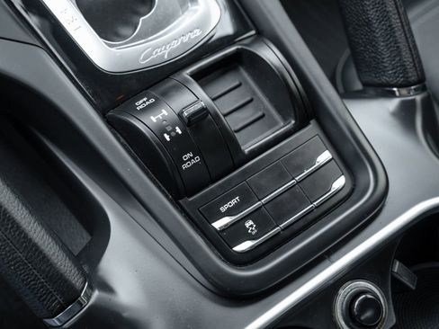Used 2014 Porsche Cayenne Diesel image 32