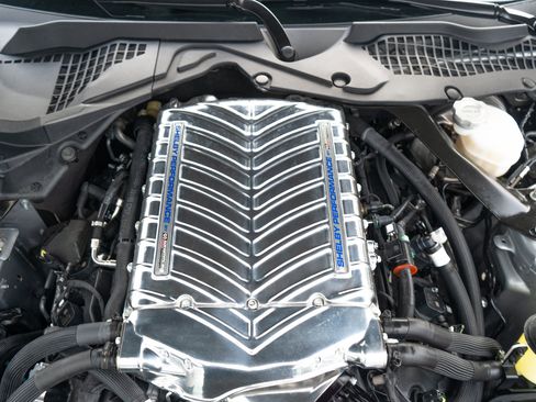 Used 2021 Ford Mustang GT Premium w/ Equipment Group 401A RWD image 38