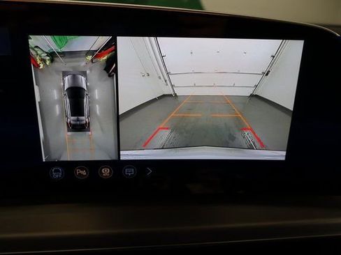 New 2026 Cadillac Lyriq Signature Luxury image 23