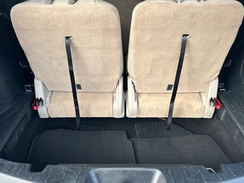 Used 2018 Ford Explorer XLT image 16