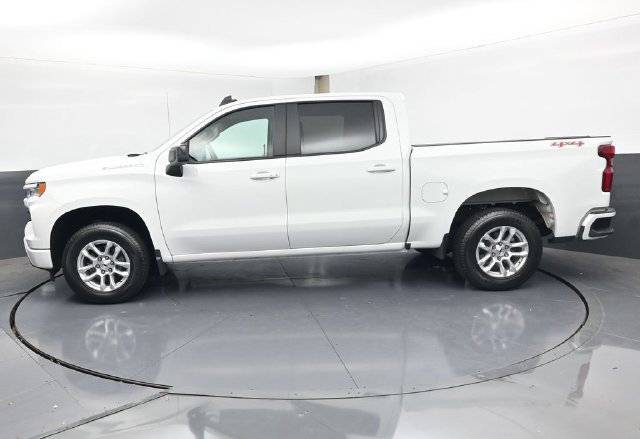 Used 2026 Chevrolet Silverado 1500 RST AWD/4WD image 4