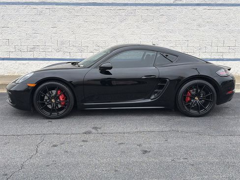 Used 2018 Porsche 718 Cayman image 4
