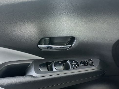 Used 2023 Nissan Kicks SR w/ SR Premium Package image 15