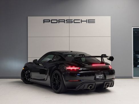 Certified 2024 Porsche 718 Cayman GT4 RS RWD image 3