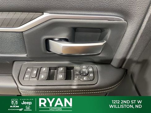 New 2026 RAM 2500 Big Horn AWD/4WD image 45