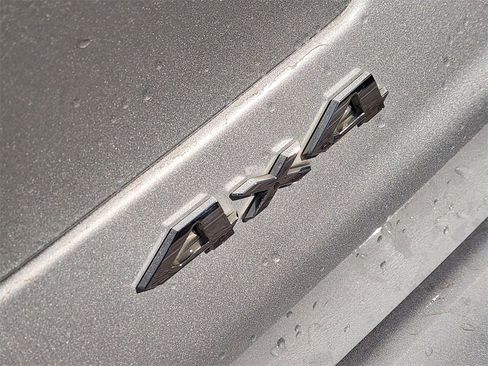 Used 2023 Jeep Grand Cherokee L Limited image 9