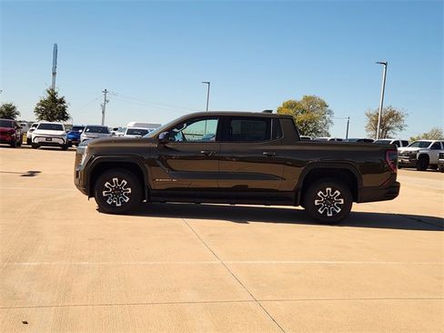 New 2026 GMC Sierra EV Elevation image 4