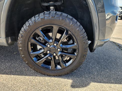 Used 2021 Jeep Grand Cherokee Laredo X AWD/4WD image 10