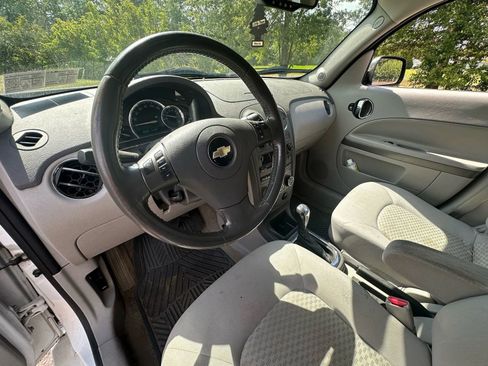 Used 2010 Chevrolet HHR LT w/ LT Preferred Equipment Group image 20