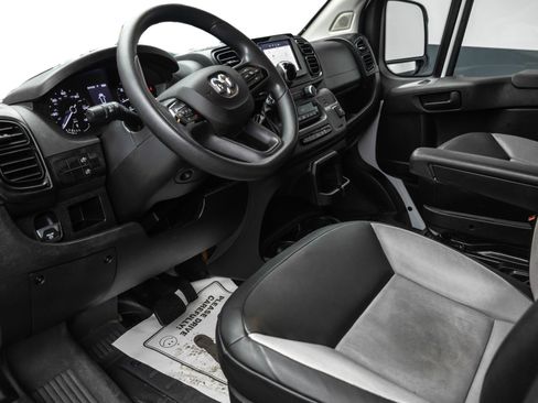 Used 2023 RAM ProMaster 2500 FWD image 16