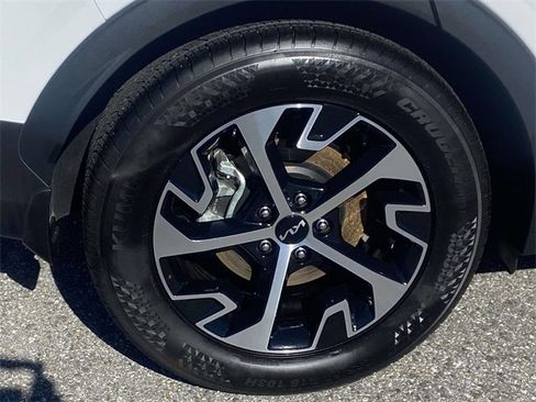 New 2025 Kia Sportage EX image 7
