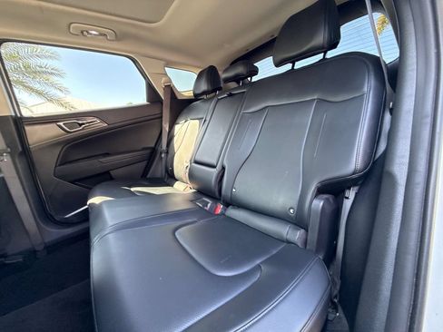 Used 2023 Kia Sportage EX w/ EX Premium Package AWD/4WD image 15