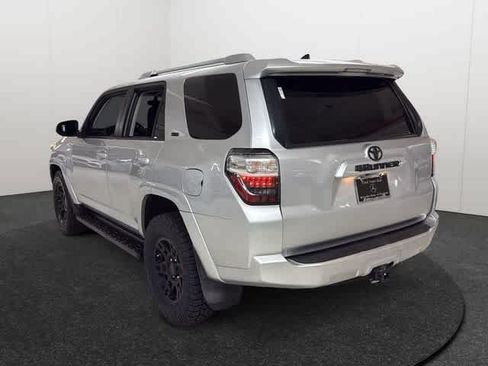 Used 2018 Toyota 4Runner SR5 RWD image 5